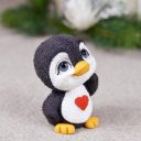 Пингвин с сердечком 3